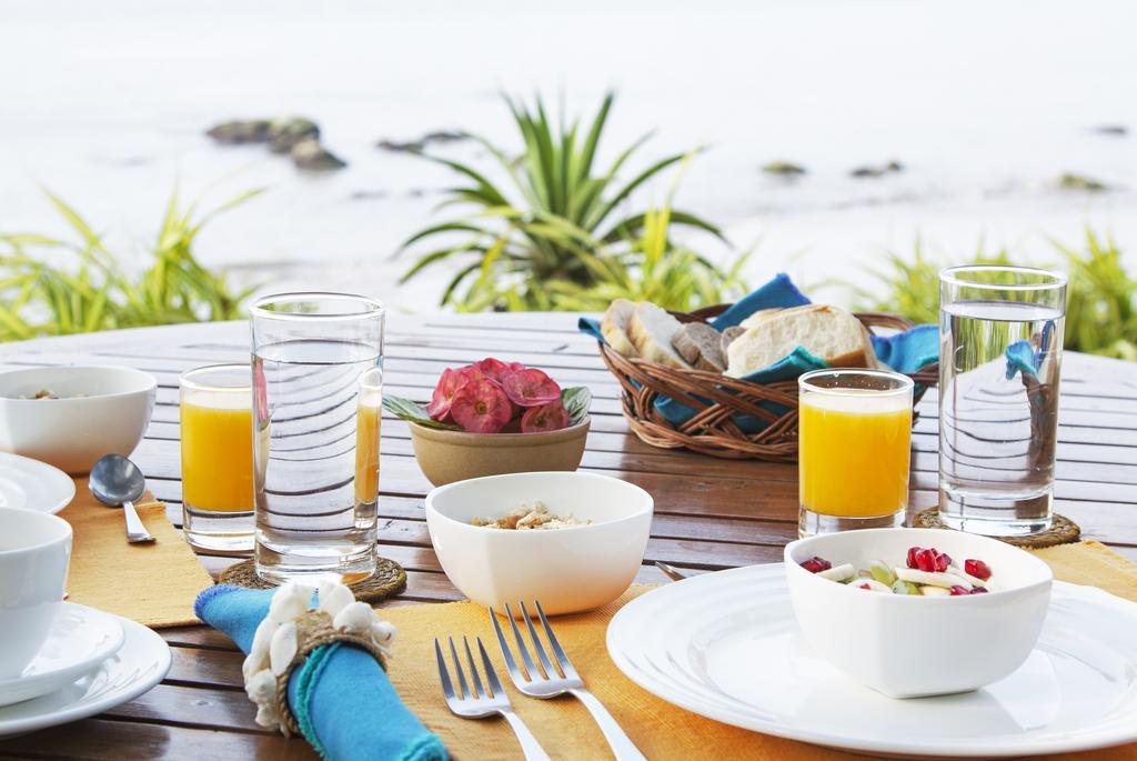Ahilya By The Sea Hotel Nerul  Екстериор снимка